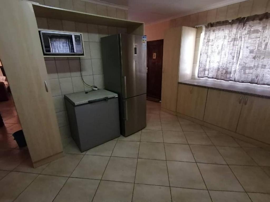 Jjp Self Catering - Three Bedroom House Lüderitz Dış mekan fotoğraf